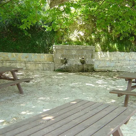 Enthymio Guest house
